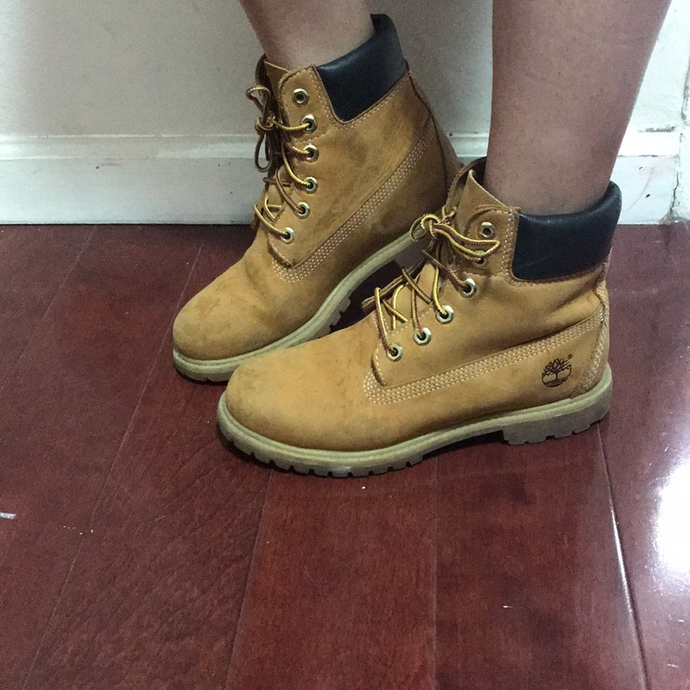 Woman’s Timberland booties size 7.5